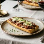 Zapiekanka z mięsem mielonym - przepis na tani i sycący obiad